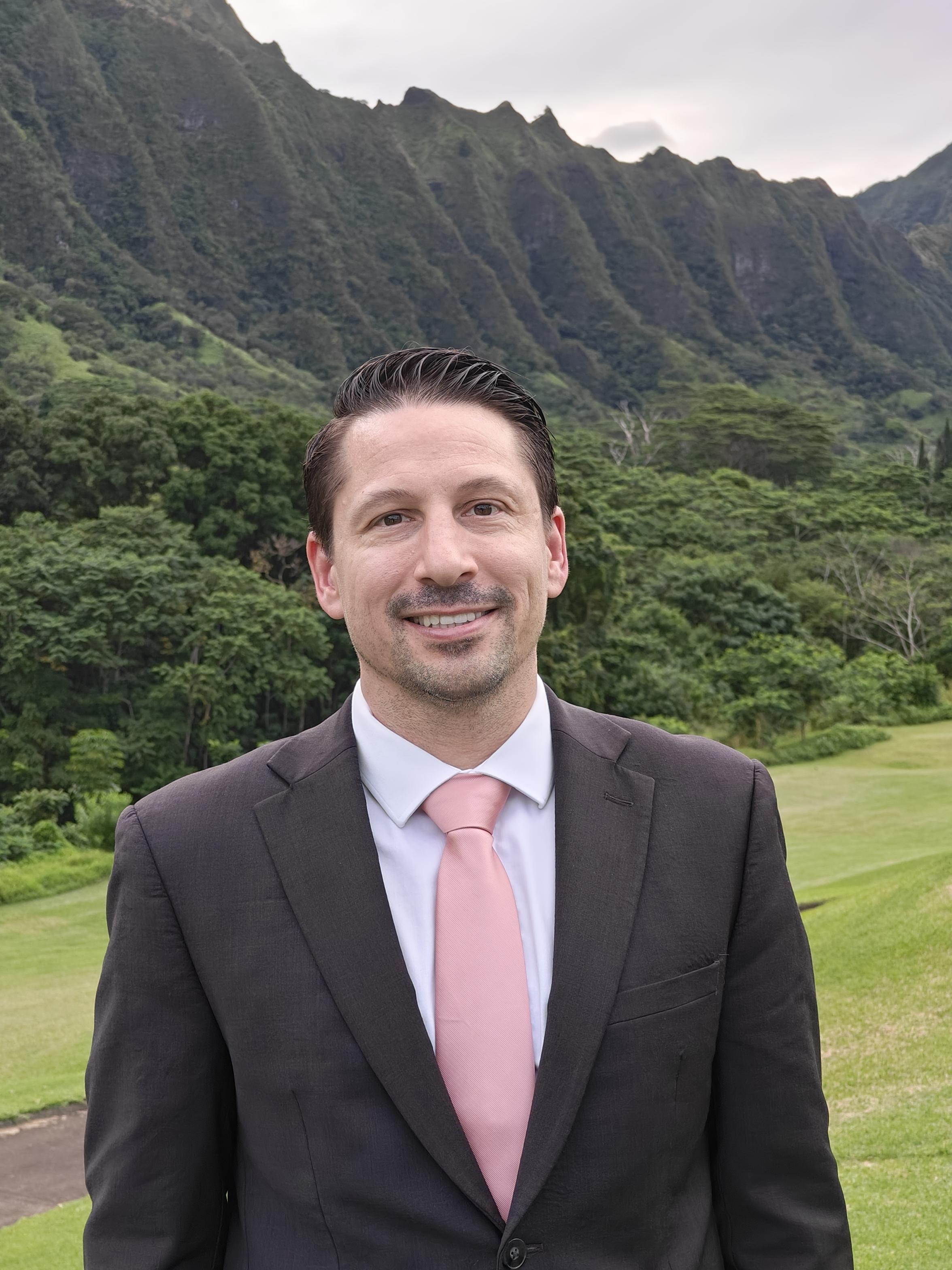 Headshot Preston Carnahan