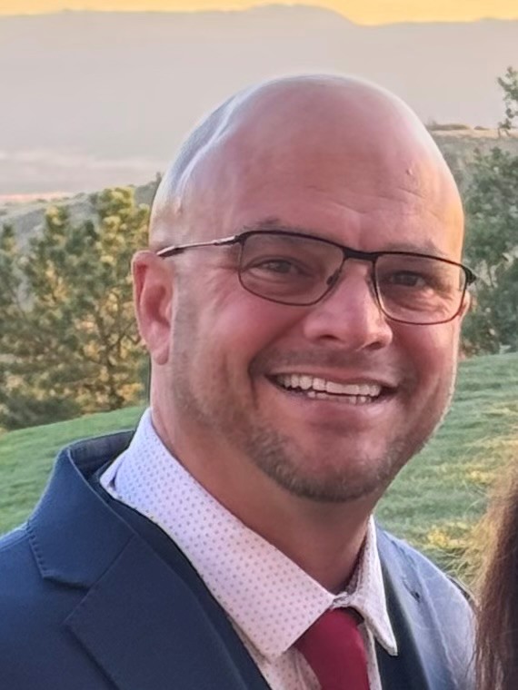 Headshot of Rob Hanson